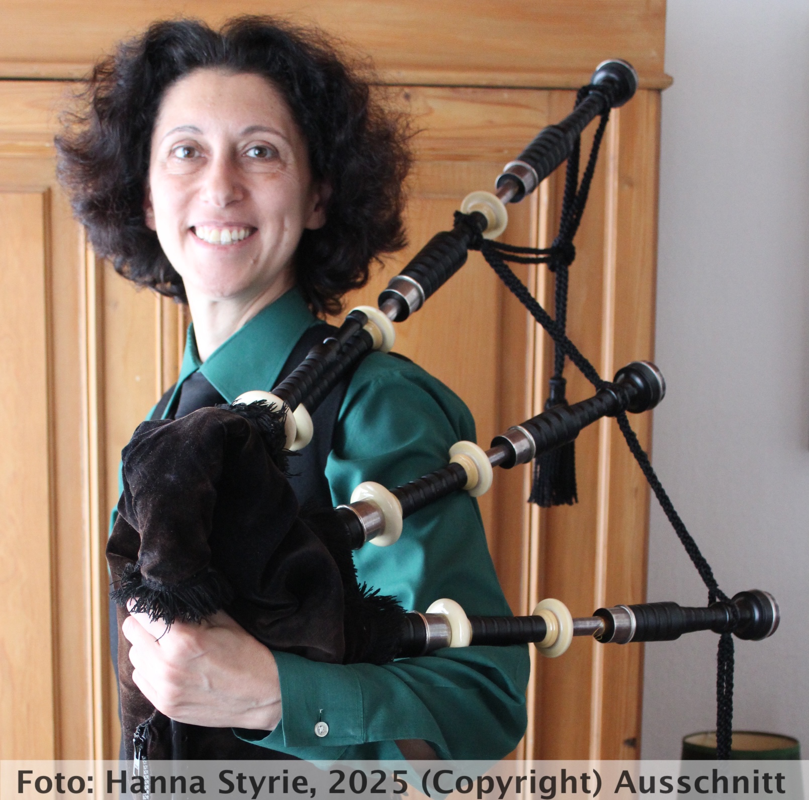 Donatella Bagpiper – Portrait von Hanna Styrie